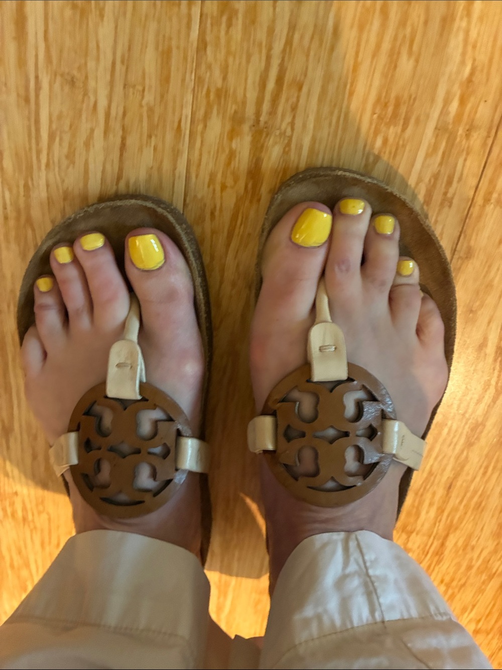 Tory Burch Cream Leather Thong Sandals with Brown Logo Medallions
